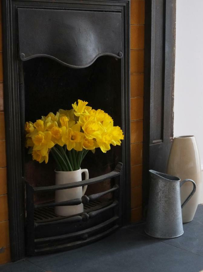 Bright And Elegant 2 Bedroom Flat, Near Notting Hill ロンドン エクステリア 写真